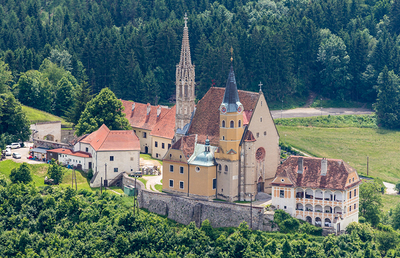 Die Wallfahrtskirche Maria Straßengel zählt zu den bedeutendsten Sakralbauten der Hochgotik in Österreich.