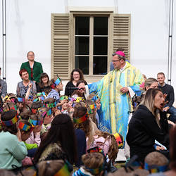 Festmesse und Segnung des neu renovierten Pfarrhofes in Dobl mit Weihbischof Johannes Freitag.