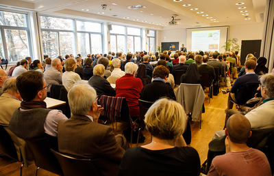 Volles Haus beim Symposium zum geistigen Missbrauch