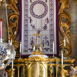 Fastentuch in der Pfarrkirche Krakau