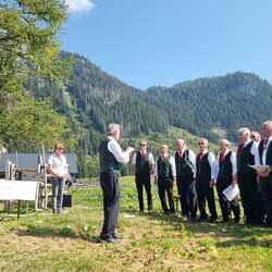 Traditioneller Almgottesdienst auf der Hintereggeralm