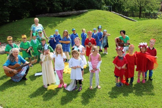 Sommerfest im Kindergarten / Pater Ulrich Diel SB Pfarrkindergarten Altenmarkt