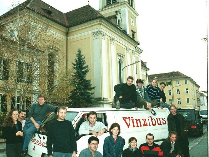 Das ehrenamtliche Team der ersten Stunden tourte mit G Vinzi 1 durch Graz.