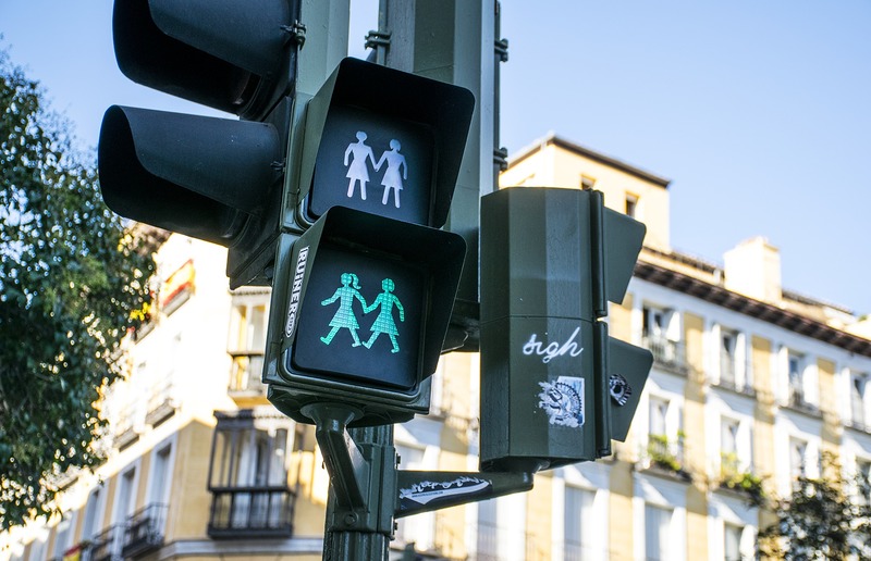 Alle durchaus positiven Elemente gleichgeschlechtlicher Partnerschaften - 'die in sich betrachtet dennoch zu schätzen und hervorzuheben sind' - rechtfertigten dennoch keine Segnung, so die vatikanische Glaubenskongregation.