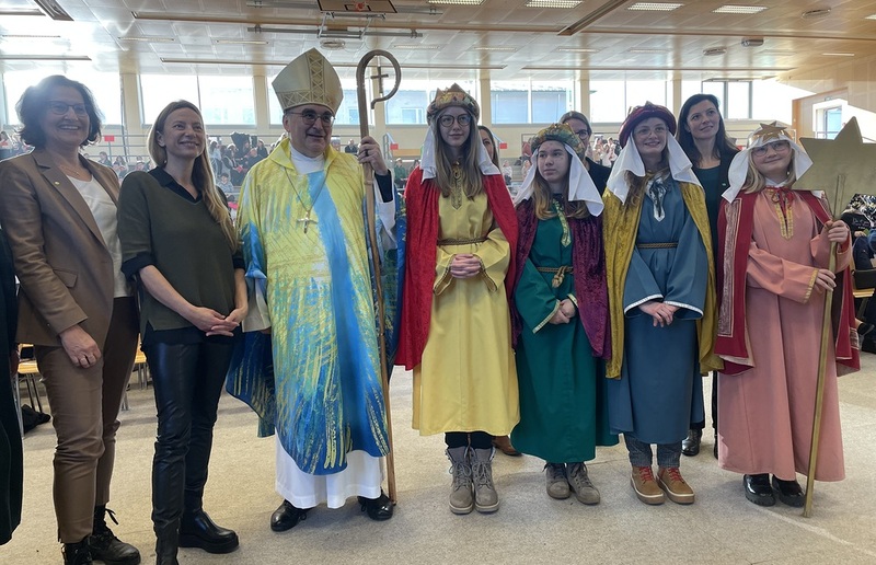 Die österreichischen SternsingerInnen - hier beim Sternsingertreffen in Fehring - haben heuer einen Spendenrekord für Menschen in Not gesammelt.