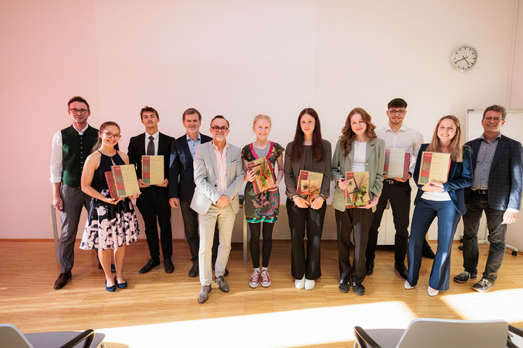Mit dem Förderpreis Religion wurden im Campus Augustinum in Graz junge Talente für ihre vorwissenschafltichen Arbeiten oder Diplomarbeiten zu Themen aus dem Fachbereich Religion ausgezeichnet.