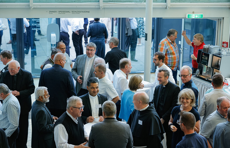 Sonntagsblatt, Gerd Neuhold Rege Diskussionen über das Verdunsten des Glaubens bei den Priestertagen 2025 der Katholischen Kirche Steiermark