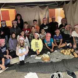 Besuch der Bibelausstellung durch Schulklassen