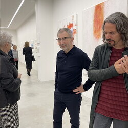 Gerhard Lojen (1935?2005) zum 20. Todestag: Er?ffnung KULTUMUSEUM im Spiegelgitterhaus Gleisdorf, 17.10.2025. Kurator Johannes Rauchenberger f?hrt in das Werk des K?nstlers ein.