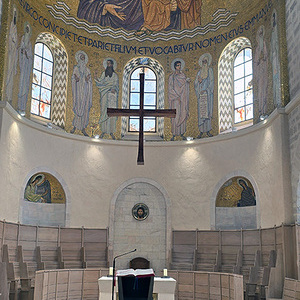 Sicht auf den Altarraum