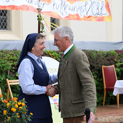 Festmesse und Segnung des neu renovierten Pfarrhofes in Dobl mit Weihbischof Johannes Freitag.