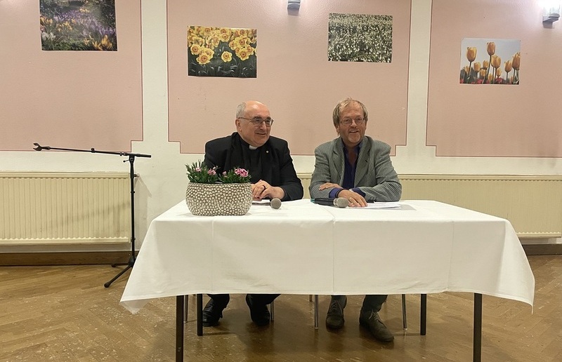 Lesungen / Katholische Kirche Steiermark Diözesanbischof Wilhelm Krautwaschl und ORF-Redakteur Erich Fuchs sprachen über ihr Vergebungsbuch.