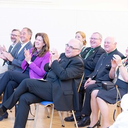 Gerd Neuhold, Sonntagsblatt