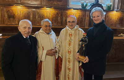 Der Preisträger mit dem Vorsitzenden der KMB Wien und dem Generalsekretär der KMBÖ