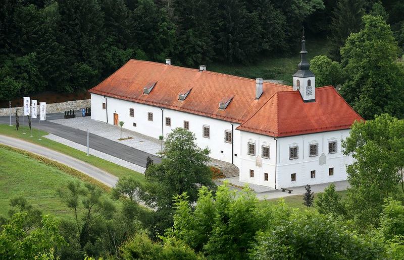 Das Weingut Dveri-Pax liegt nur wenige Kilometer von der steirischen Grenze entfernt.