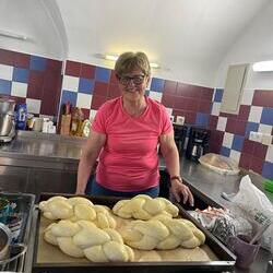 Täglich frischer Striezel aus 2,5 kg Mehl, der beim Frühstück heiß begehrt war :-)