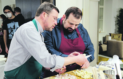 Spaß und Freude stehen im Mittelpunkt dieses Wettbewerbs, eine dreiköpfige Jury bewertet das Ergebnis und kürt die GewinnerIn.