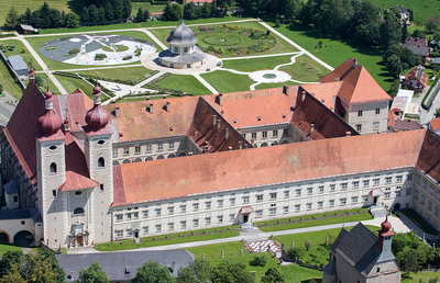 Das wundervolle Ambiente des Stiftes St. Lambrecht inspiriert Körper, Geist und Seele.