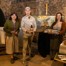 Bischöfliches Weingut in Seggau stiftet Jubiläumswein anlässlich 100 Jahre Caritas.