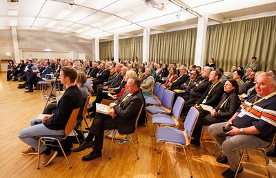 Im Plenumssaal der Diözesankonferenz