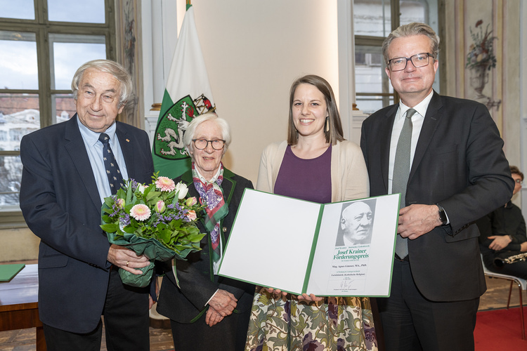 Verleihung des Josef-Krainer-Förderungspreises an Agnes Gmoser.