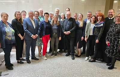 Ein Großteil der steirischen Delegation bei '75 Jahre Katholische Aktion Österreich'