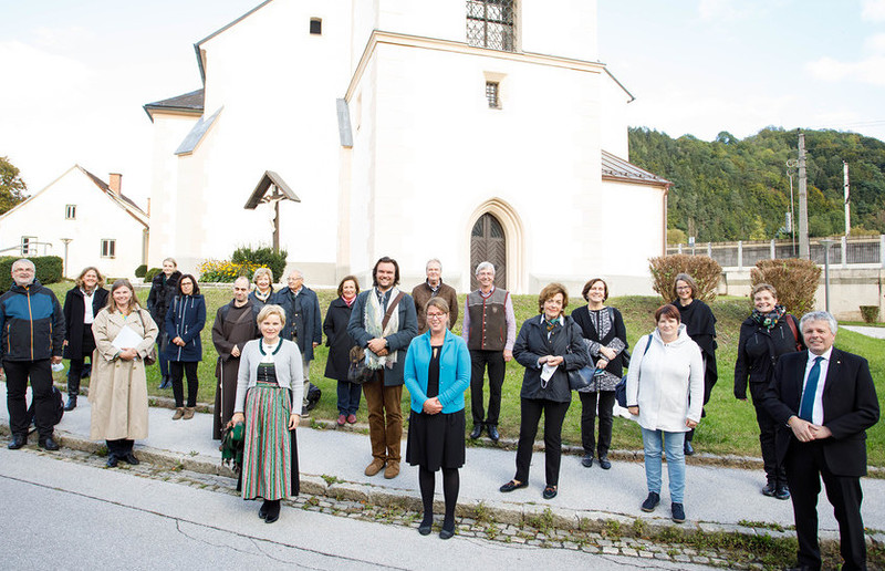 15 neue KirchenführerInnen wurden im September 2020 in Maria Buch ausgezeichnet.