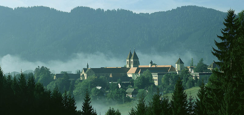 Der Dom im Gebirge, das Zentrum der Abtei Seckau. / Foto: Jungwirth