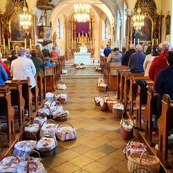 Segnung der Osterspeisen, Pfarrkirche Tieschen