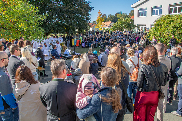 Ein wunderschönes Erntedankfest- 50 Jahre Pfarrkindergarten