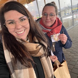 Pfarre Knittelfeld Knittelfeld mit  Julia Staubmann und Sarah Knolly 