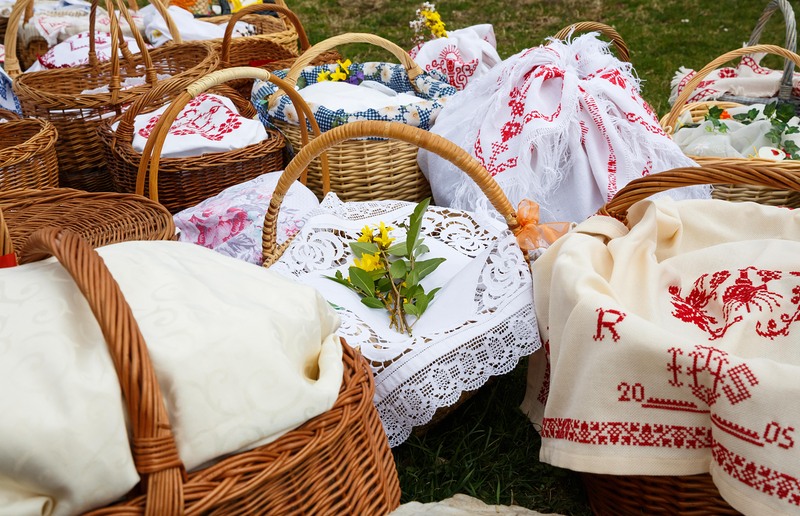 Sonntagsblatt, Gerd Neuhold Die meisten Osterkörbe werden mit Osterschinken gefüllt sein. Das bedeutet nicht, dass eine vegane Osterjause unmöglich ist.