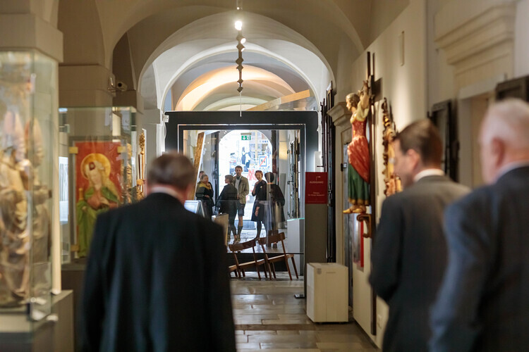 SONNTAGSBLATT, Gerd Neuhold Zum 90-jährigen Bestehen lädt das Diözesanmuseum Graz zu einem Museumstag für alle ein.