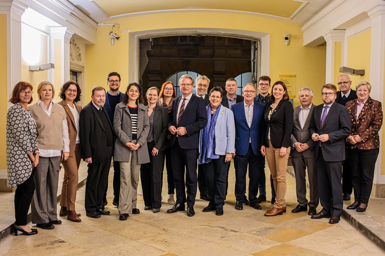Eine multilaterale Gesprächsrunde zwischen Kirche und Politik brachte spannende Themen zur Diskussion.