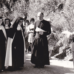 Hr. Peter Mürzl begrüßt die Schwestern im Namen der Pfarrgemeinde.