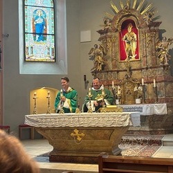 mit Pater Thomas und Diakon Rafael 