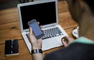 Wo finde ich den Onlinegottesdienst? Wie geht Skype? Diese und ähnliche Fragen werden ab sofort telefonisch beantwortet.