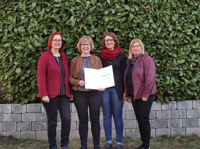 Martina Platter, Margit Ablasser, Maria Riegelnegg und Ute Paulweber (v.l.n.r.) freuen sich über die Auszeichnung für 'Technik in Kürze'.