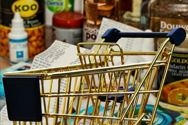 Wenn das 'normale' Einkaufen im Supermarkt schwierig wird, hilft der Sozial-Vital-Markt in Schladming aus.