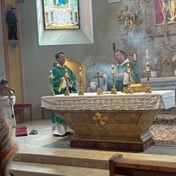 mit Pater Thomas und Diakon Rafael 