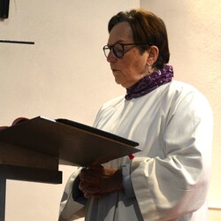 Susanne Linhardt, Wort-Gottes-Feier-Leiterin