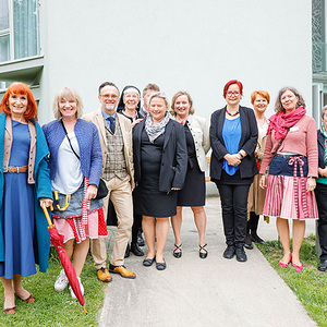 20+1 Jahre Förderverein, Eröffnung und Segnung der Segnungsgasse und des neuen Gebäudes (früheres Benediktinerinnenkloster), 10 Jahre 'Steirergwand aus 2. Hand'