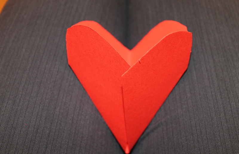 Das Fest Heiligstes Herz Jesu wurde im 18. Jahrhundert durch Papst Clemens XIII anerkannt.