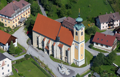 Um 1150 wurde die Kirche zu Ehren des hl. Gallus errichtet. 