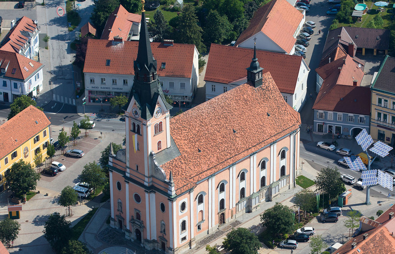 Die Pfarrkirche von Gleisdorf ist dem Heiligen Laurentius geweiht.