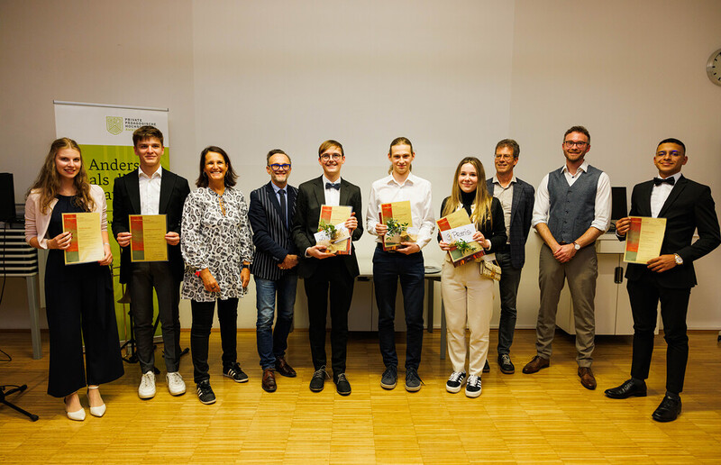 Die besten vorwissenschaftlichen Arbeiten in Religion wurden heuer zum 7. Mal mit einem Förderpreis ausgezeichnet.