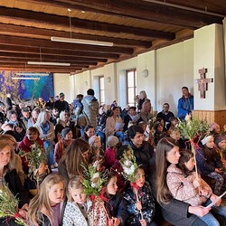 Kinderpalmsonntag im Pfarrhof St. Peter