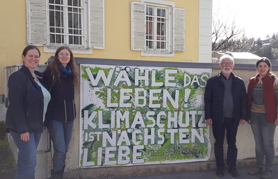 Eva Heidlmair, Tara Klell (Buddhistische Gemeinde), Pfarrer Hans Schrei und Daniela Felber – stellvertretend für die Religions for Future. 