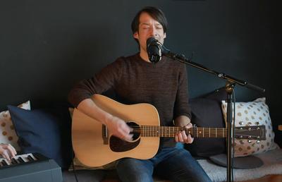 Florian Pfannhofer: 'Es passiert immer wieder, dass mich eine Geschichte oder ein einzelner Vers aus der Bibel einfach packt, in mir weiterklingt und zu einem Lied wird'