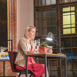 Seit 1998 leitet Christa Wiener-Pucher die Hörbibliothek in Graz.